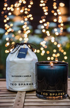 Afbeelding in Gallery-weergave laden, Ted Sparks - Outdoor Candle Black &amp; Gold
